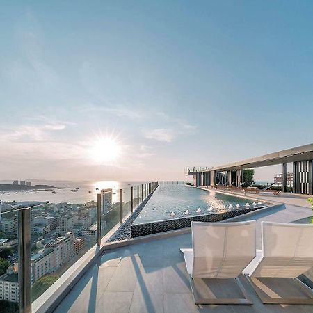 The Base Central Pattaya By Pattaya Holiday Exteriör bild