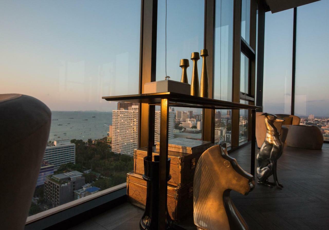 The Base Central Pattaya By Pattaya Holiday Exteriör bild
