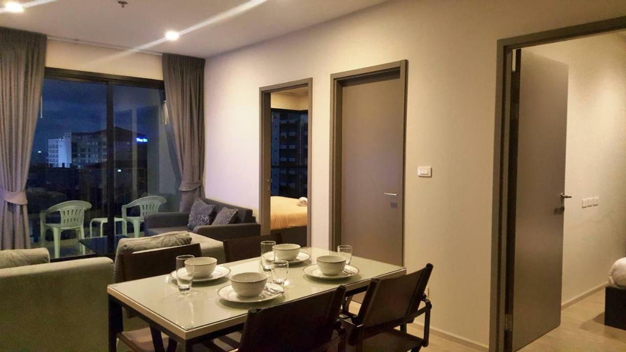 The Base Central Pattaya By Pattaya Holiday Exteriör bild