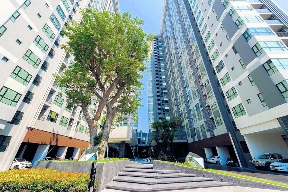 The Base Central Pattaya By Pattaya Holiday Exteriör bild