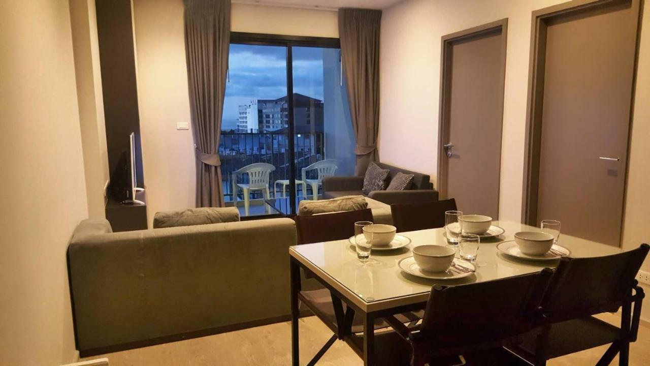 The Base Central Pattaya By Pattaya Holiday Exteriör bild