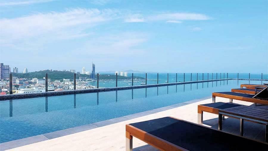 The Base Central Pattaya By Pattaya Holiday Exteriör bild