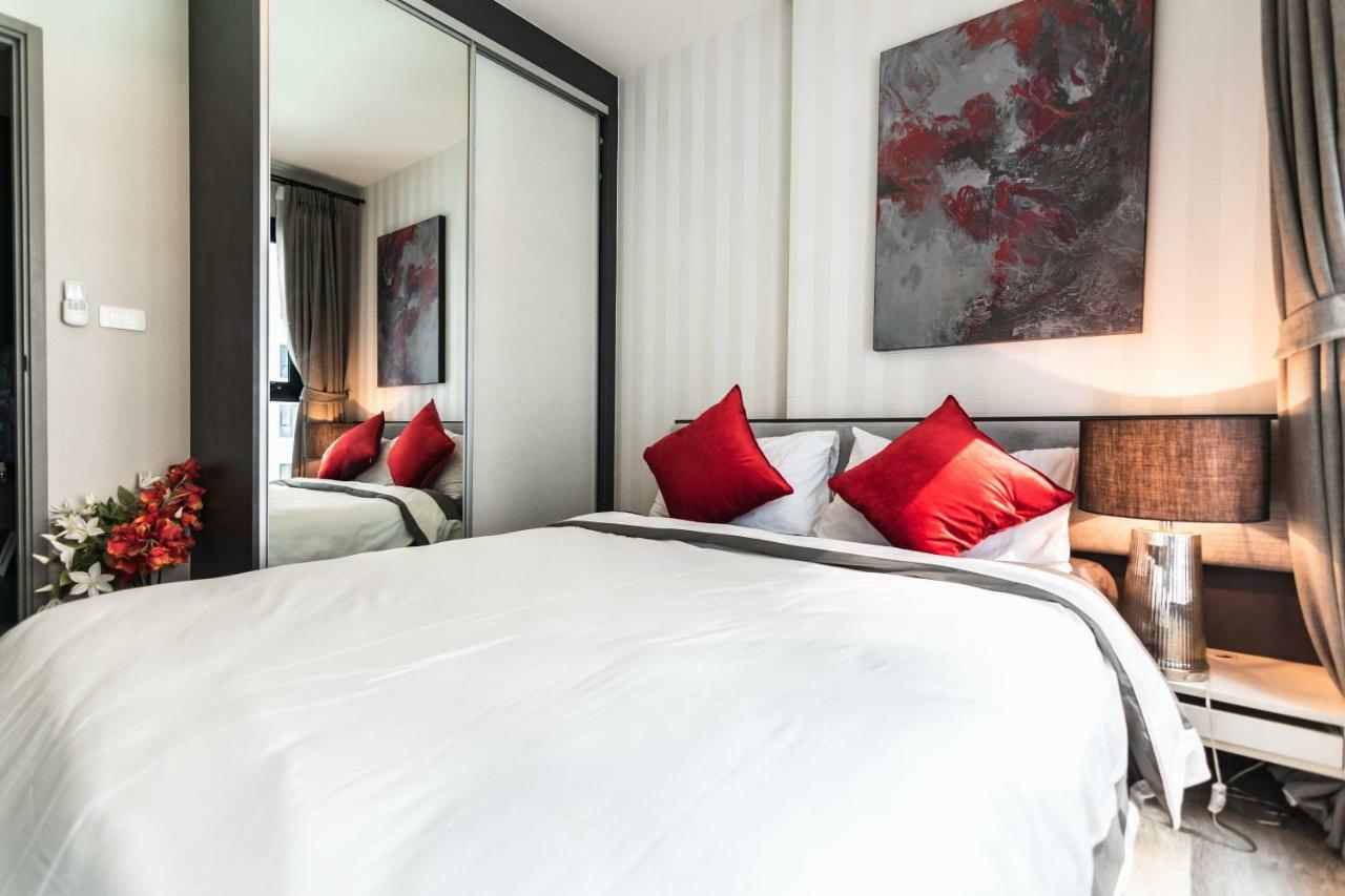 The Base Central Pattaya By Pattaya Holiday Exteriör bild