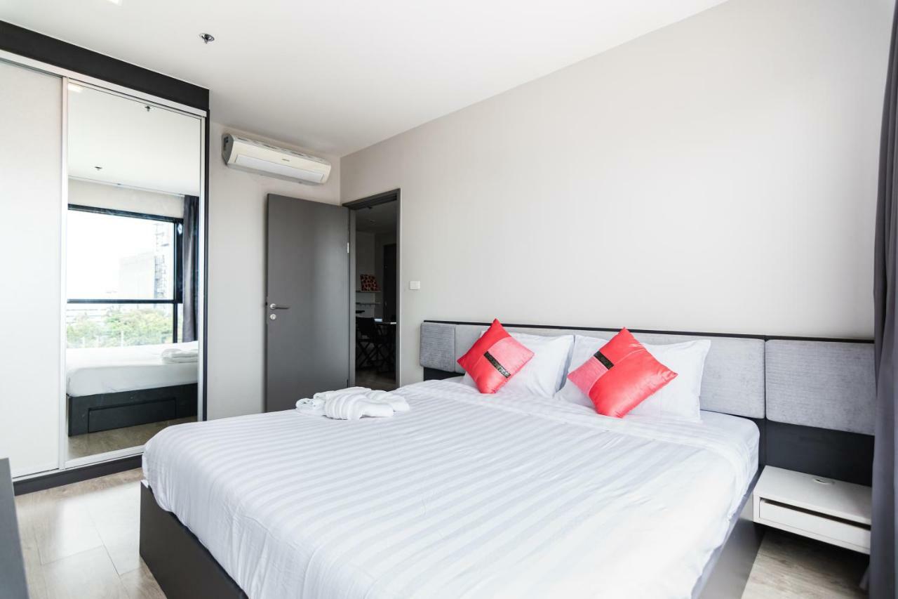 The Base Central Pattaya By Pattaya Holiday Exteriör bild